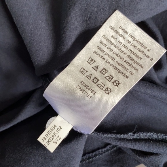 Tommy Hilfiger Plus Size Long Sleeve T-Shirt - Picture 6 of 6